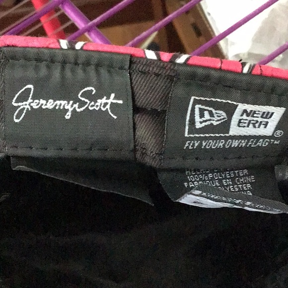 Jermey Scott New Era collaboration hat - Picture 4 of 5